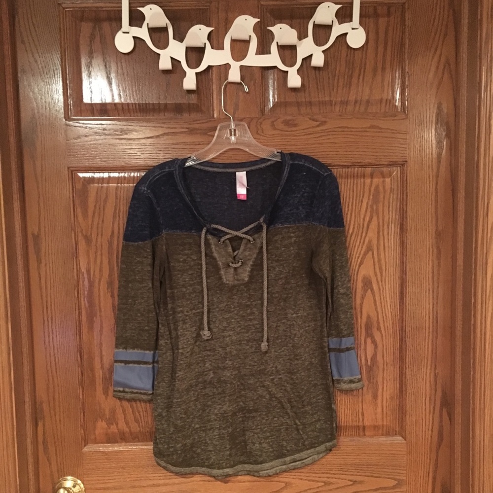 No Boundaries Blue and Green Long Sleeve Shirt